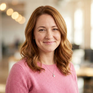Emily Watson, que aparece como responsable de Atención al Cliente en Tasavonza, en una imagen de perfil